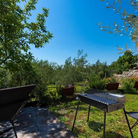 Ferienwohnung Dvi Ulike Labinci Exterior foto