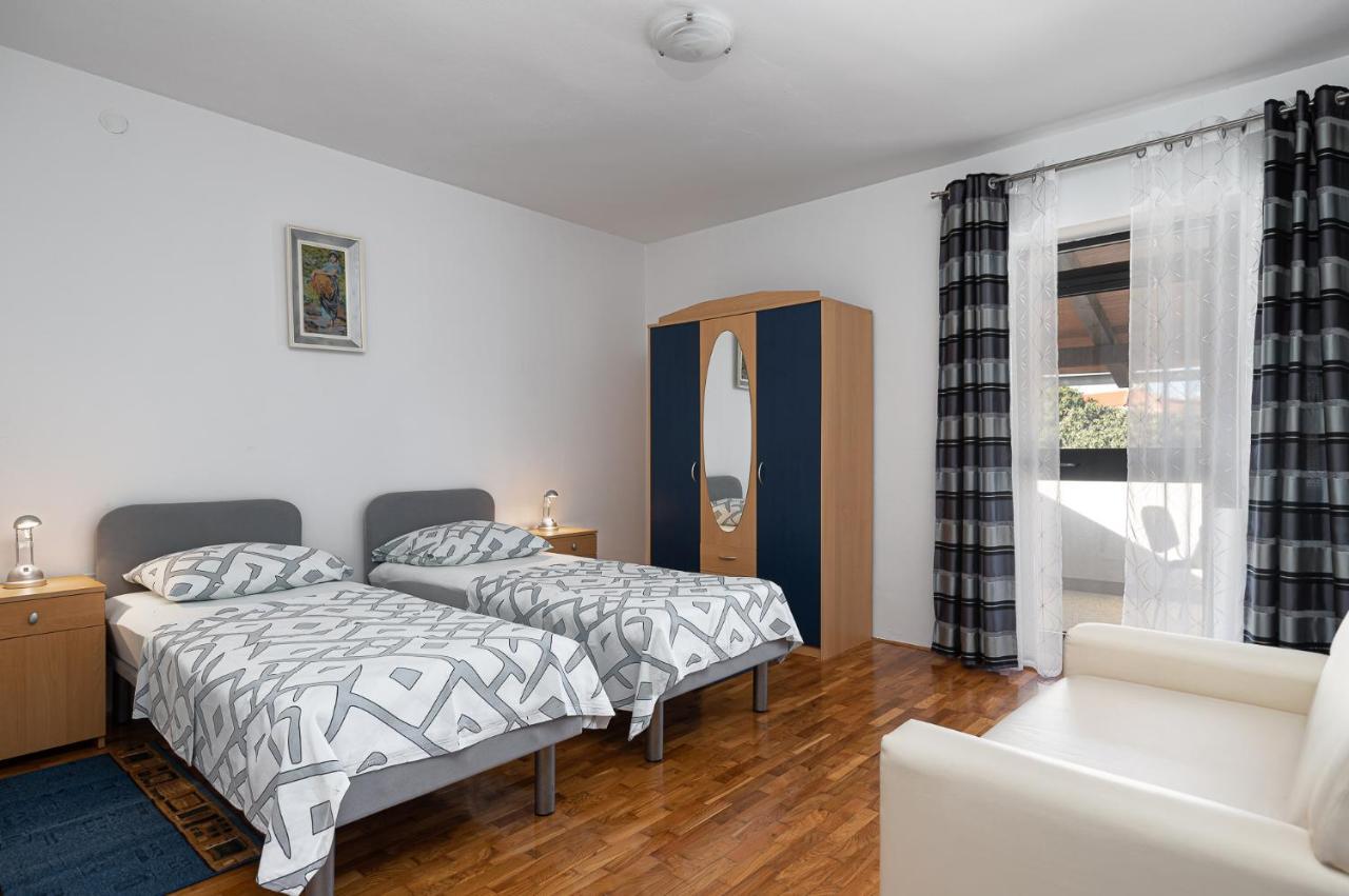 Ferienwohnung Dvi Ulike Labinci Exterior foto