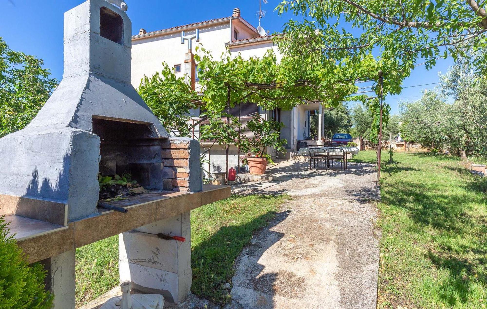 Ferienwohnung Dvi Ulike Labinci Exterior foto