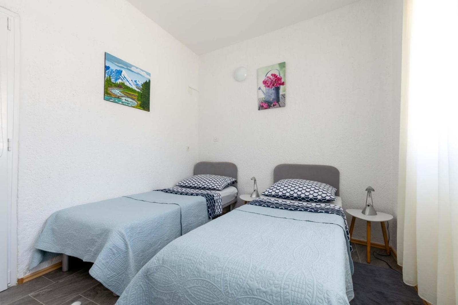 Ferienwohnung Dvi Ulike Labinci Exterior foto